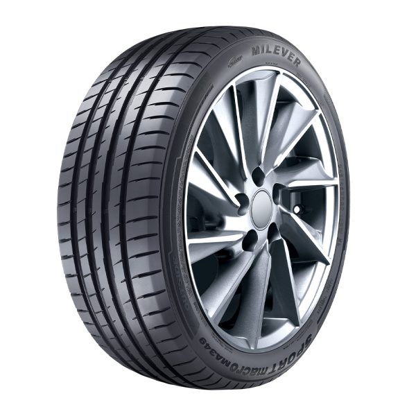 MA349 - 215/55 R 17